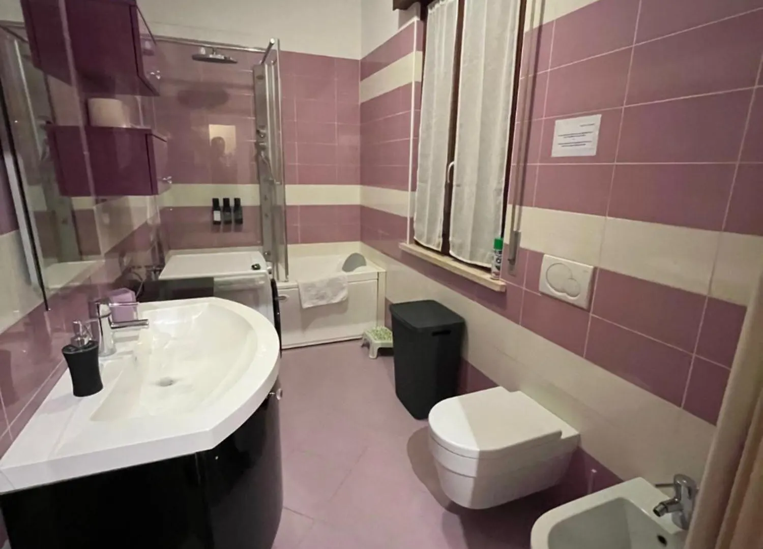 Apartment Stay In Style - Vibrant Condo In San Giovanni Lupatoto