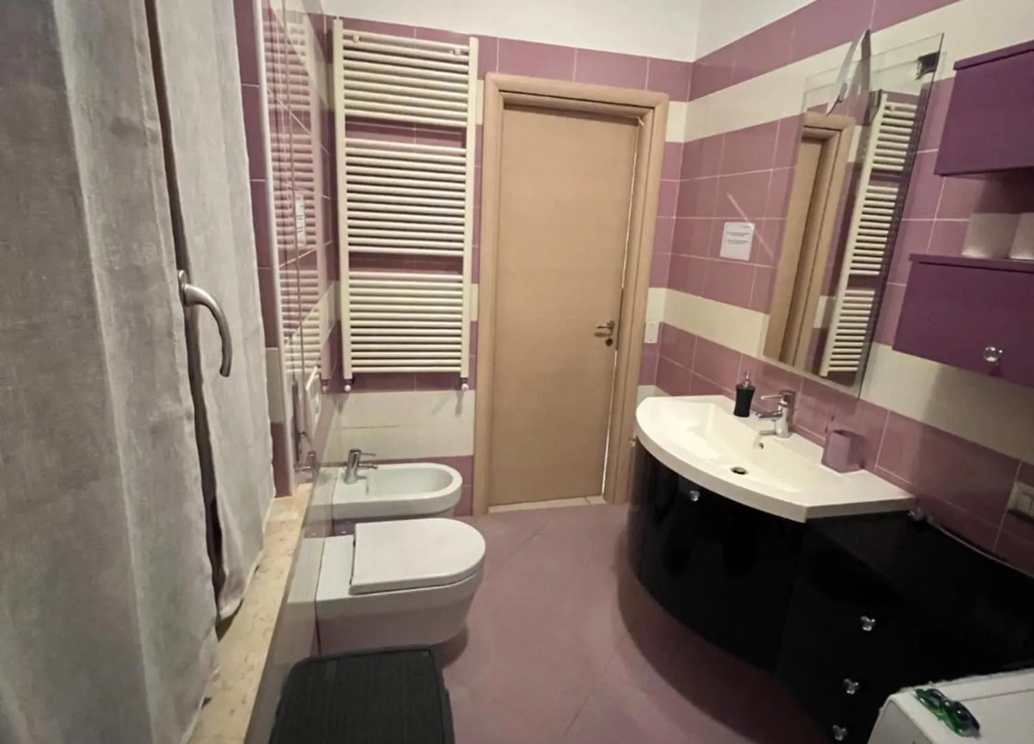 Stay In Style - Vibrant Condo In San Giovanni Lupatoto 0*,